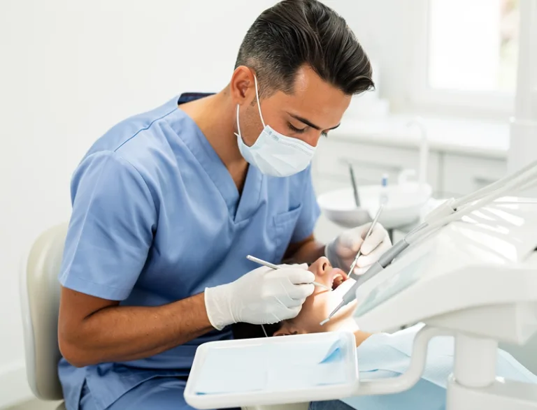 Dentista servicio en Boiro